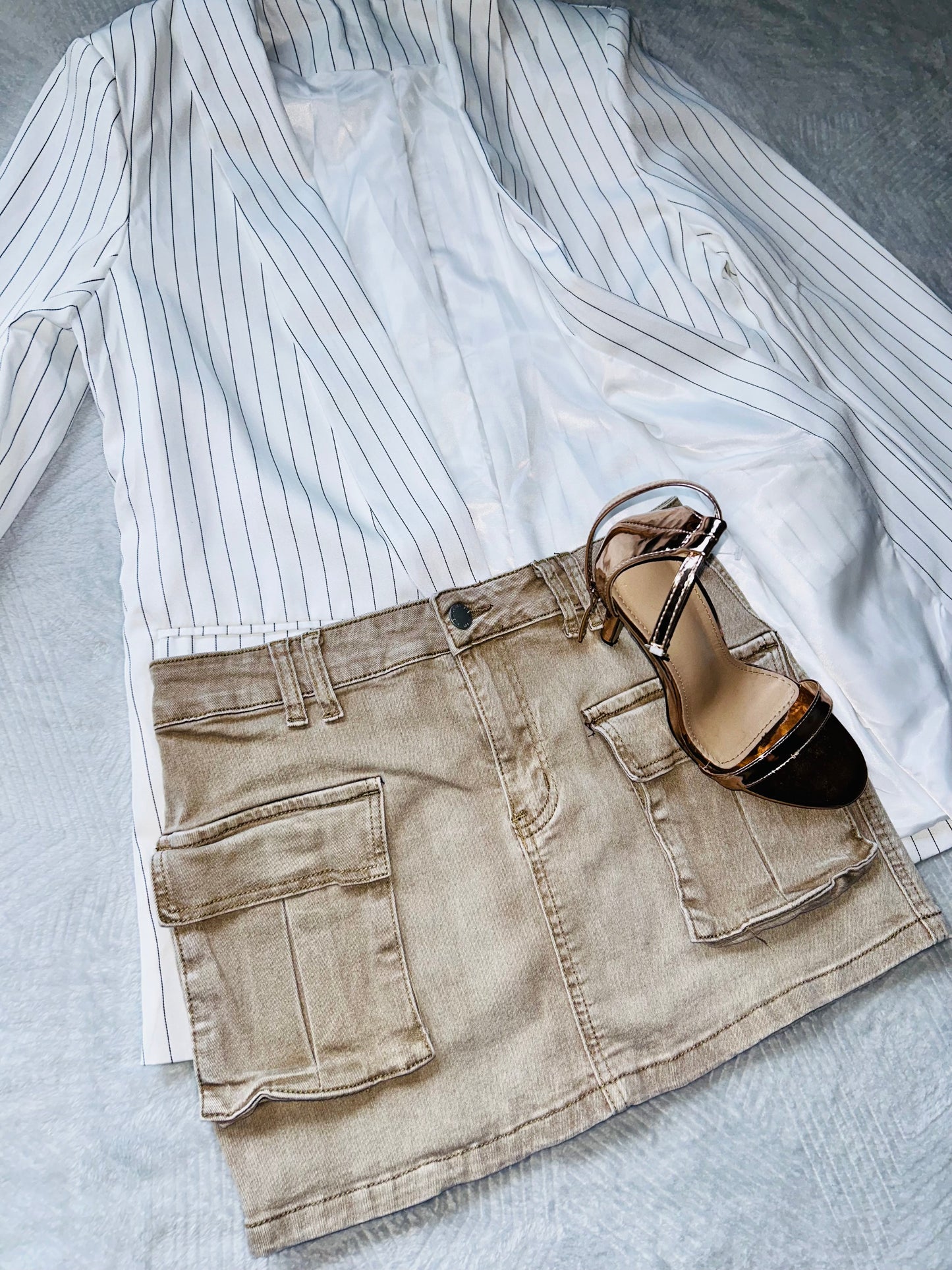White Pinstripe Blazer M