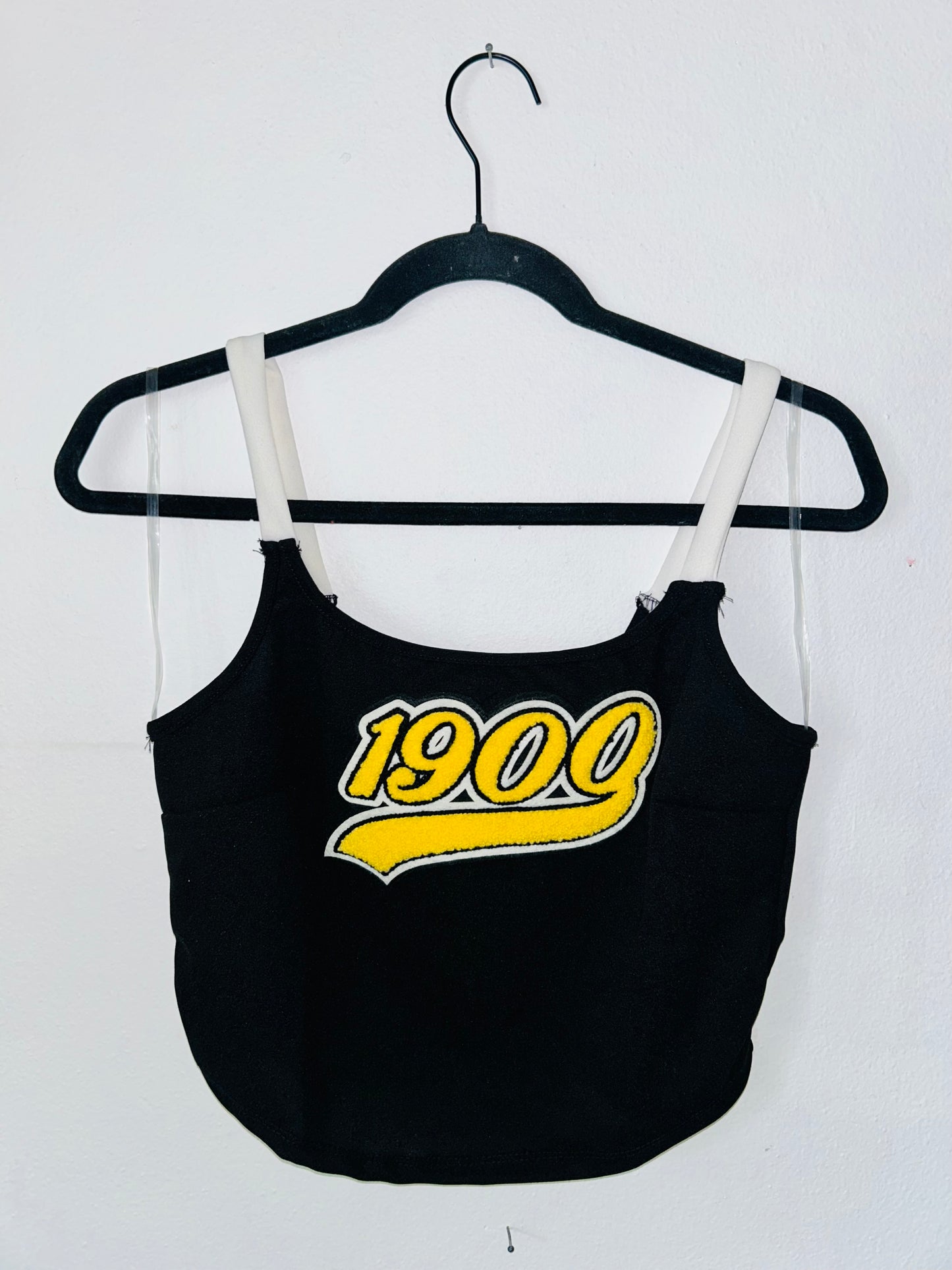 1900 Black/White Graphic Top *NEW*