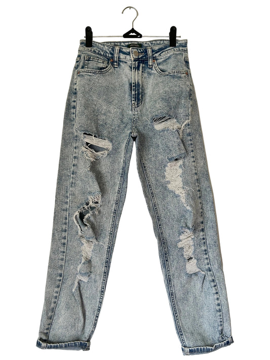 Baggy Distressed Denim 0